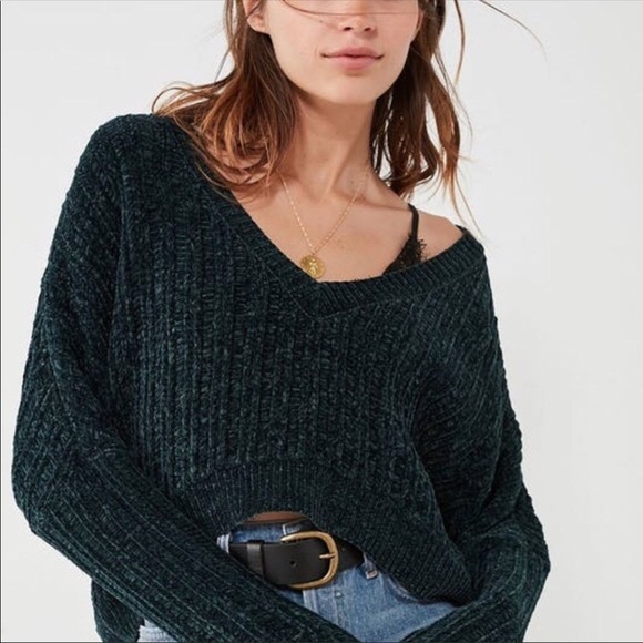 Urban Outfitters Sweaters - UO Silence + Noise High/Low V neck crop sweater